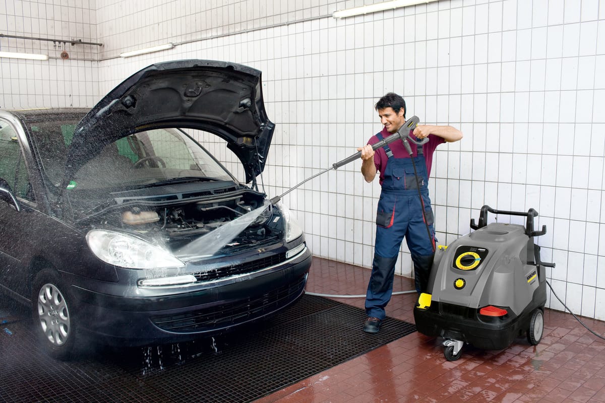 Karcher HDS 6/12 C Hot Water Pressure Washer - Image 3